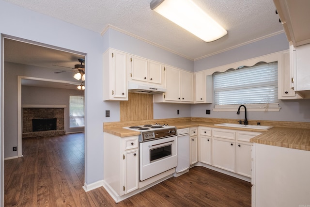1905 Broken Bow, North Little Rock, AR 72116 - kitchen with electric range, ceiling fan, dark wood finished floors, light countertops, and a textured ceiling