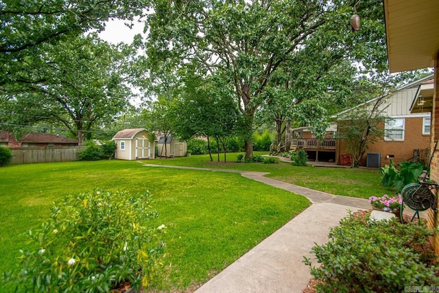7111 W Markham St, Little Rock, AR 72205 - view of yard featuring a storage shed