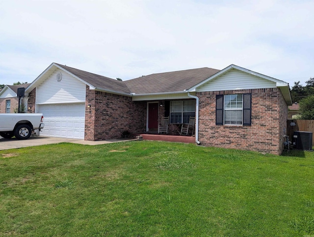 532 Scenic Valley Dr, Heber Springs, AR 72543 - ranch-style house with brick siding, a garage, covered porch, and concrete driveway
