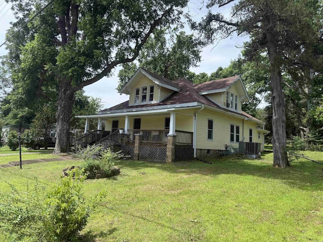 408 Case St, Heber Springs, AR 72543 - view of front of home featuring a front yard and a porch