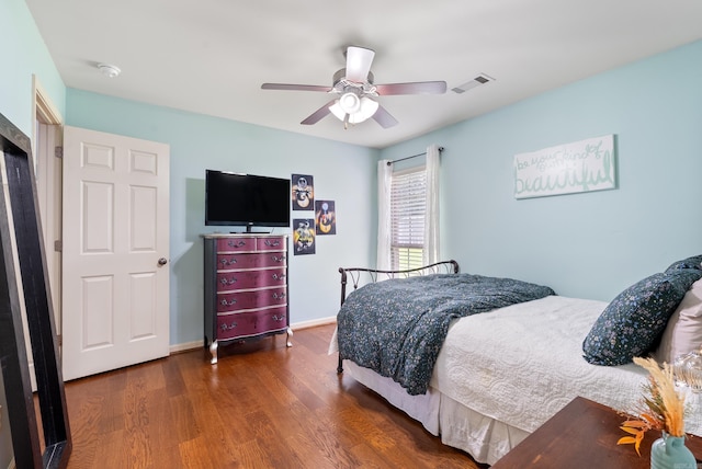 144 Summit Valley Cir, Maumelle, AR 72113 - bedroom with wood finished floors and a ceiling fan