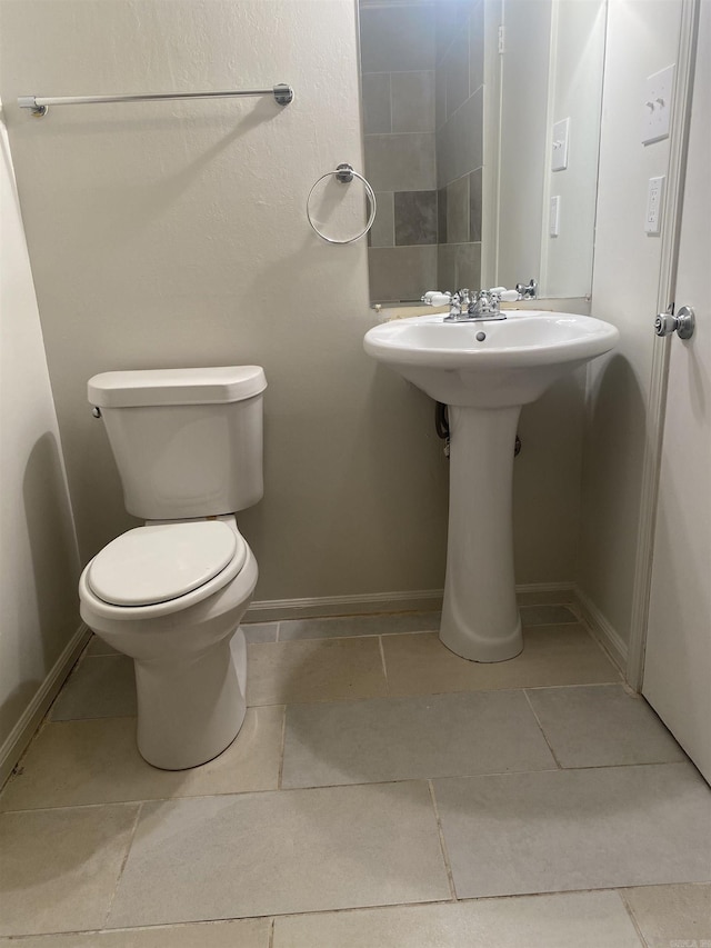 9425 Labette Dr, Little Rock, AR 72205 - bathroom featuring tile patterned floors