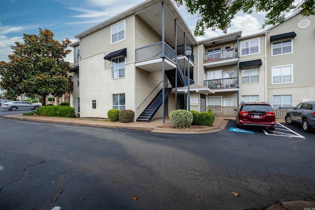 800 N St Unit 48, Little Rock, AR 72201 - view of apartment building / complex featuring uncovered parking
