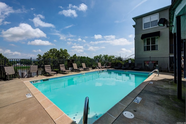 800 N St Unit 48, Little Rock, AR 72201 - community pool featuring a patio area