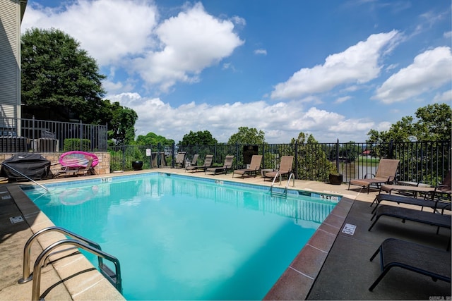 800 N St Unit 48, Little Rock, AR 72201 - community pool featuring a grill and a patio area