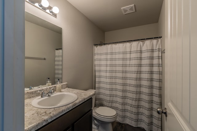 5244 Prospect Trl, Jonesboro, AR 72405 - full bath with vanity and a shower with shower curtain