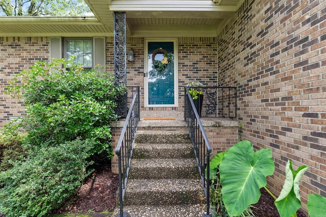 2608 Grist Mill Rd, Little Rock, AR 72227 - view of exterior entry with brick siding