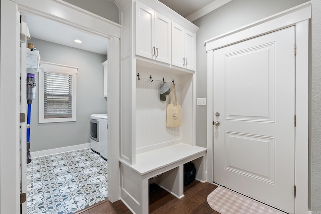 2690 Overcup Dr, Conway, AR 72034 - mudroom featuring washer / dryer and baseboards