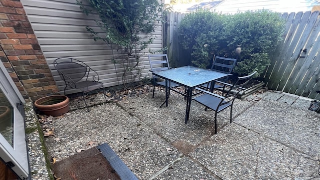 1824 N Hughes St, Little Rock, AR 72207 - view of patio / terrace with outdoor dining area