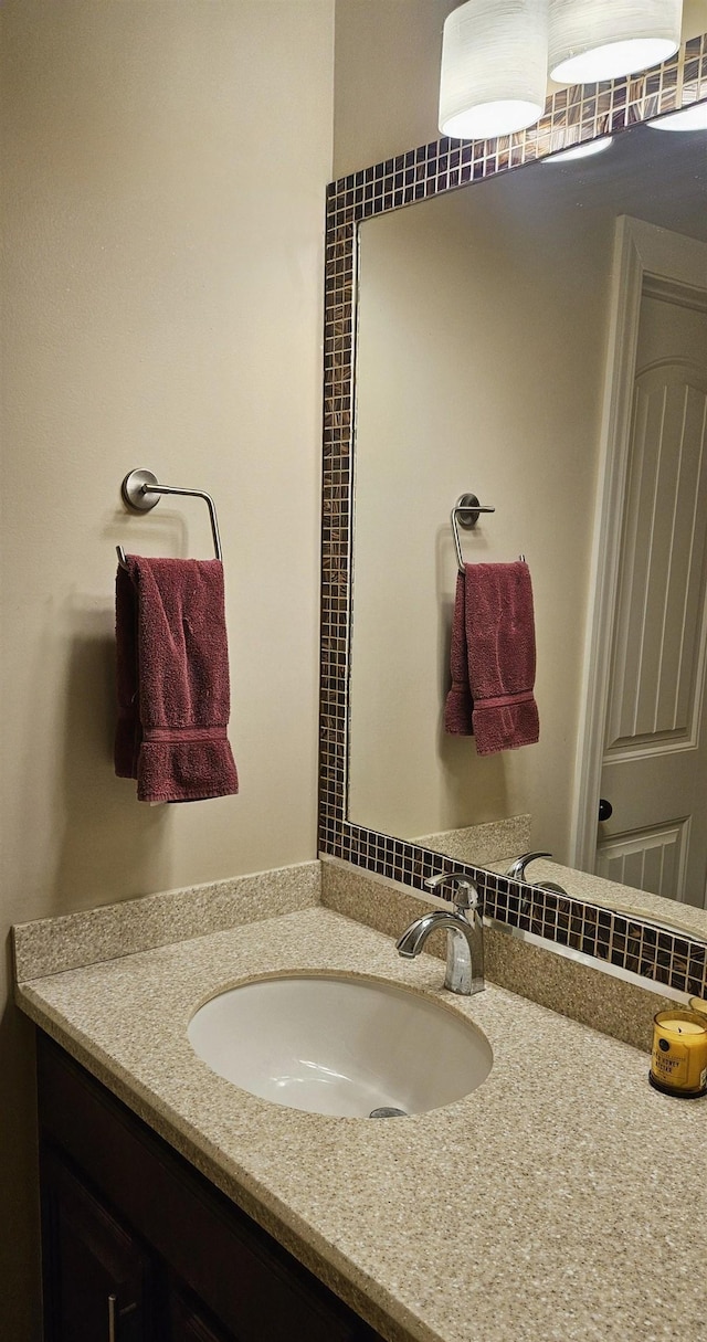 795 S Hill Dr, Jonesboro, AR 72401 - bathroom featuring vanity