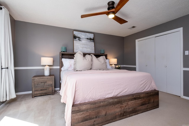 2908 Breckenridge Dr, Little Rock, AR 72227 - carpeted bedroom featuring ceiling fan and a closet