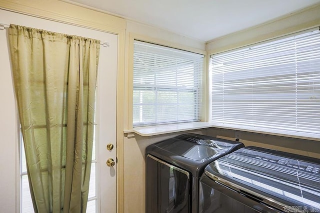 2615 Crouchwood, Little Rock, AR 72207 - laundry area with independent washer and dryer