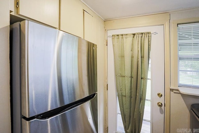 2615 Crouchwood, Little Rock, AR 72207 - entryway with crown molding