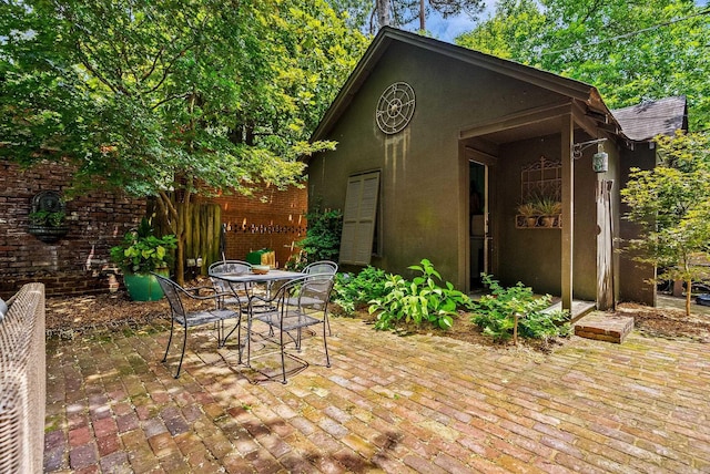 1811 N Jackson St, Little Rock, AR 72207 - view of patio with outdoor dining area