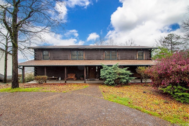 1415 Lakeshore, Hot Springs, AR 71913 - log cabin with a porch and log siding