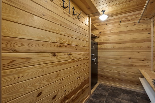 1105 Long Branch Rd, Heber Springs, AR 72543 - detailed view of wooden walls and wooden ceiling
