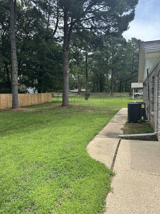 3505 Stockton Dr, Benton, AR 72015 - view of yard