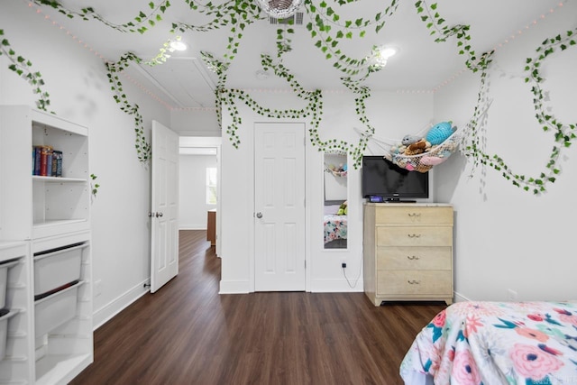 26 Buttermilk Rd, Little Rock, AR 72227 - bedroom featuring wood finished floors and baseboards