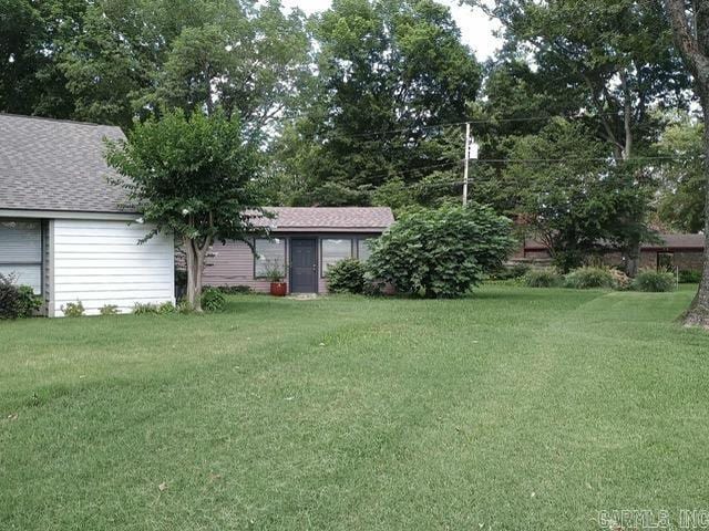 4 Jullian Cir, Dumas, AR 71639 - view of grassy yard