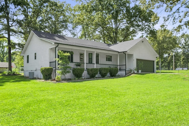 60 Pin Oak Dr, Lonoke, AR 72086 - ranch-style home with covered porch, a garage, a front yard, and a shingled roof