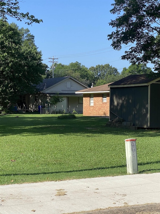 view of grassy yard