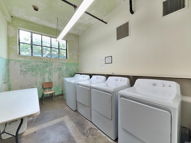 423 E 3rd St Unit 216, Little Rock, AR 72201 - laundry room with independent washer and dryer