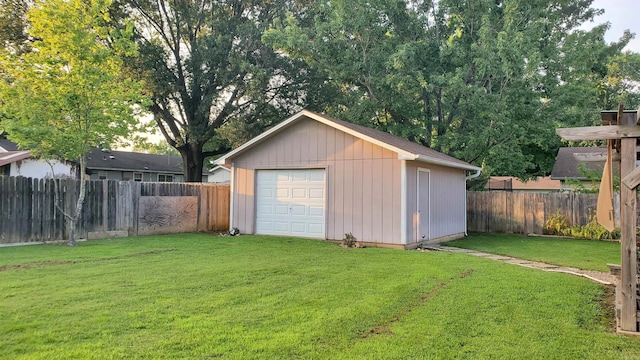 81 Pheasant Run Dr, Cabot, AR 72023 - detached garage with driveway