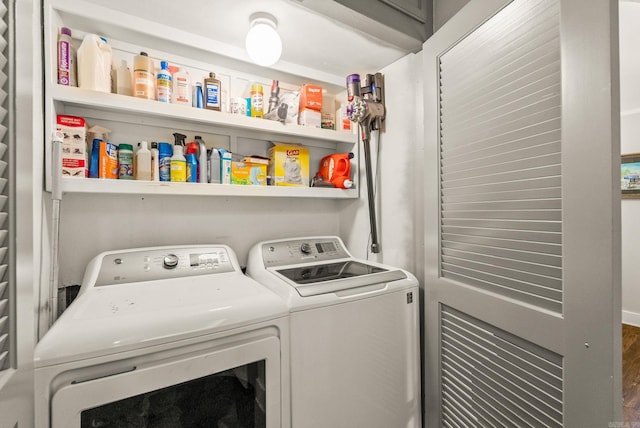 127 W F Ave, North Little Rock, AR 72116 - laundry room featuring washer and dryer