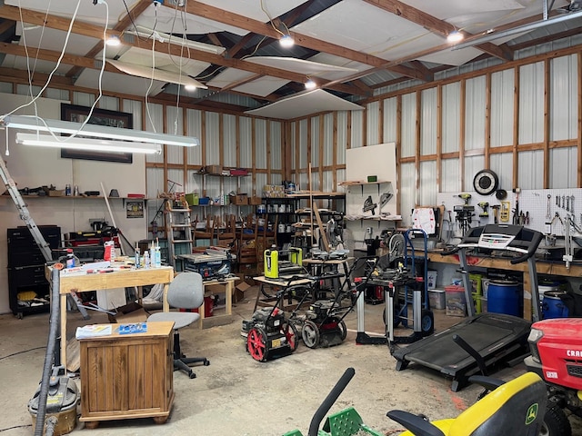 758 Barren Fork Rd, Mount Pleasant, AR 72561 - garage with a workshop area