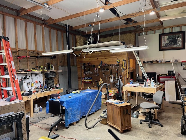 758 Barren Fork Rd, Mount Pleasant, AR 72561 - garage featuring a workshop area