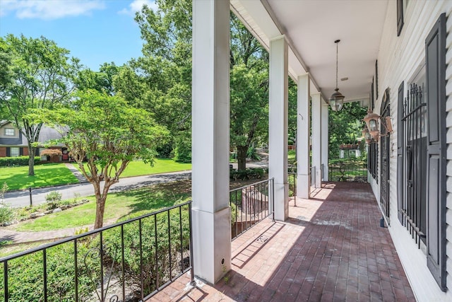 900 Melton Dr, Jonesboro, AR 72401 - view of porch