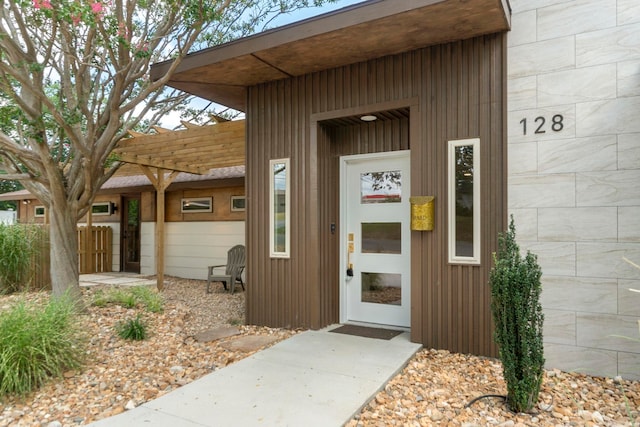 128 Dickson Dr, Little Rock, AR 72207 - entrance to property featuring a pergola
