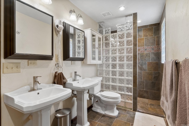 391 Bloodworth Rd, Searcy, AR 72143 - bathroom featuring walk in shower and stone finish flooring