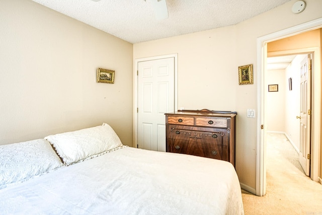 5 Lanza Ct, Hot Springs Village, AR 71909 - bedroom with light carpet and a textured ceiling