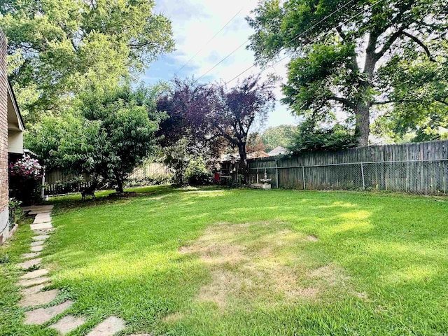 1912 W Arch Ave, Searcy, AR 72143 - view of fenced backyard