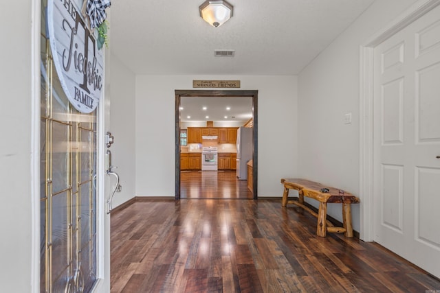 529 Charlie Stover, Royal, AR 71968 - entrance foyer featuring dark wood-style floors