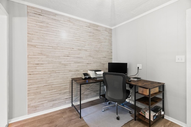 7616 Samples Rd, Benton, AR 72019 - office area featuring wood finished floors, a textured ceiling, and ornamental molding