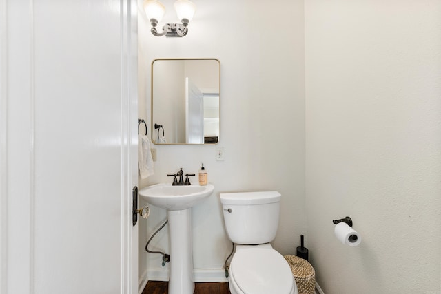 120 Crystal Ct, Little Rock, AR 72205 - bathroom with toilet and baseboards