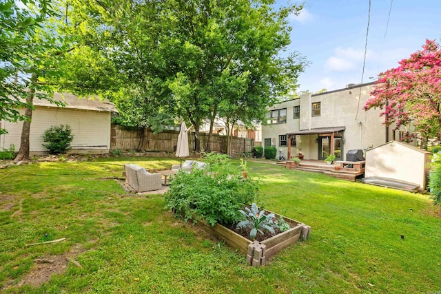 120 Crystal Ct, Little Rock, AR 72205 - view of yard featuring a garden and outdoor lounge area