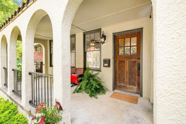 120 Crystal Ct, Little Rock, AR 72205 - entrance to property with stucco siding and covered porch