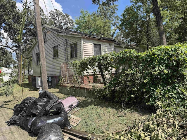 600 S Maple St, Little Rock, AR 72205 - view of property exterior featuring a central AC unit