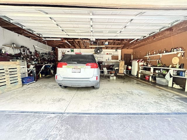 67 Powhatan Dr, Cherokee Village, AR 72529 - view of garage