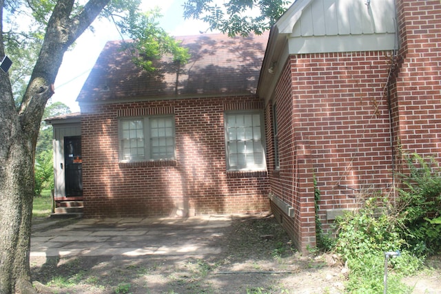 1300 W 28th Ave, Pine Bluff, AR 71603 - view of home's exterior with brick siding