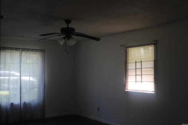 4406 W 16th Ave, Pine Bluff, AR 71603 - empty room featuring ceiling fan
