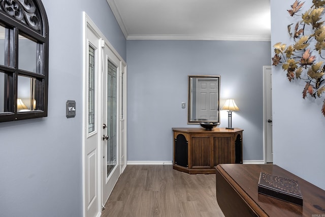 914 Cartier Ln, Little Rock, AR 72211 - foyer entrance with wood finished floors and ornamental molding