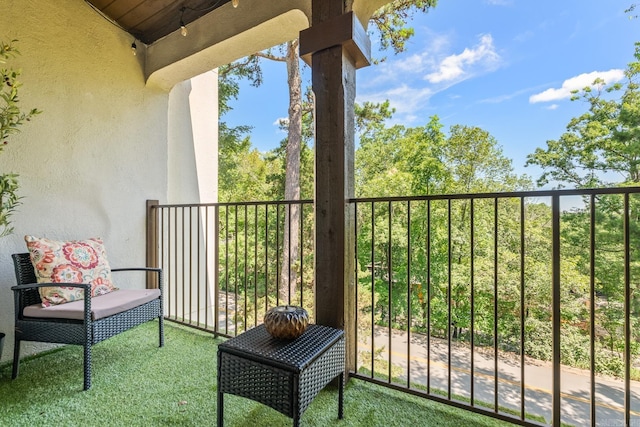 301 Kings Row Dr Unit 106, Little Rock, AR 72207 - view of balcony