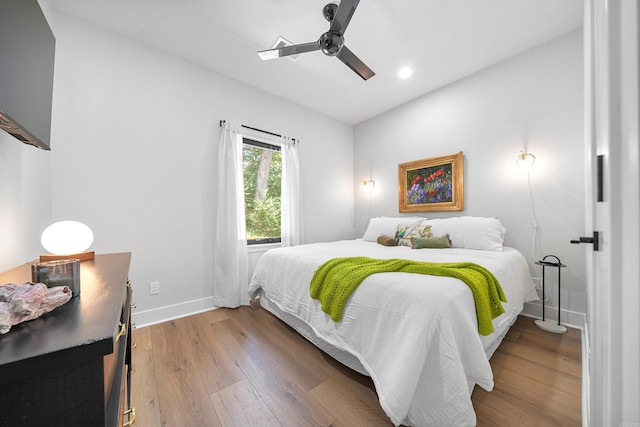 1113 Twin Points Rd, Hot Springs, AR 71913 - bedroom featuring wood finished floors, ceiling fan, and recessed lighting