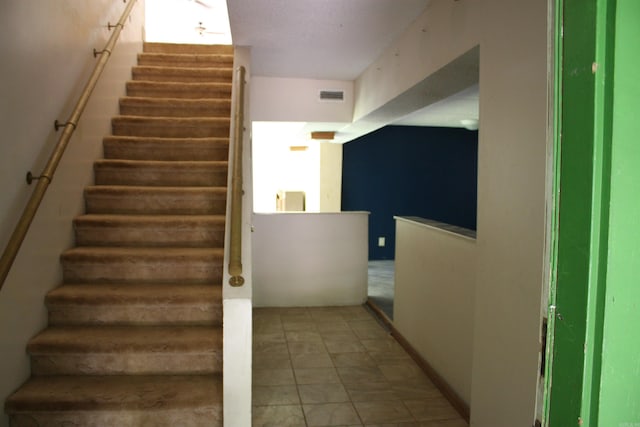 196 Stone Mountain Rd, Vilonia, AR 72032 - view of stairway