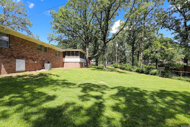 1913 Topf Rd, North Little Rock, AR 72116 - view of yard featuring a sunroom