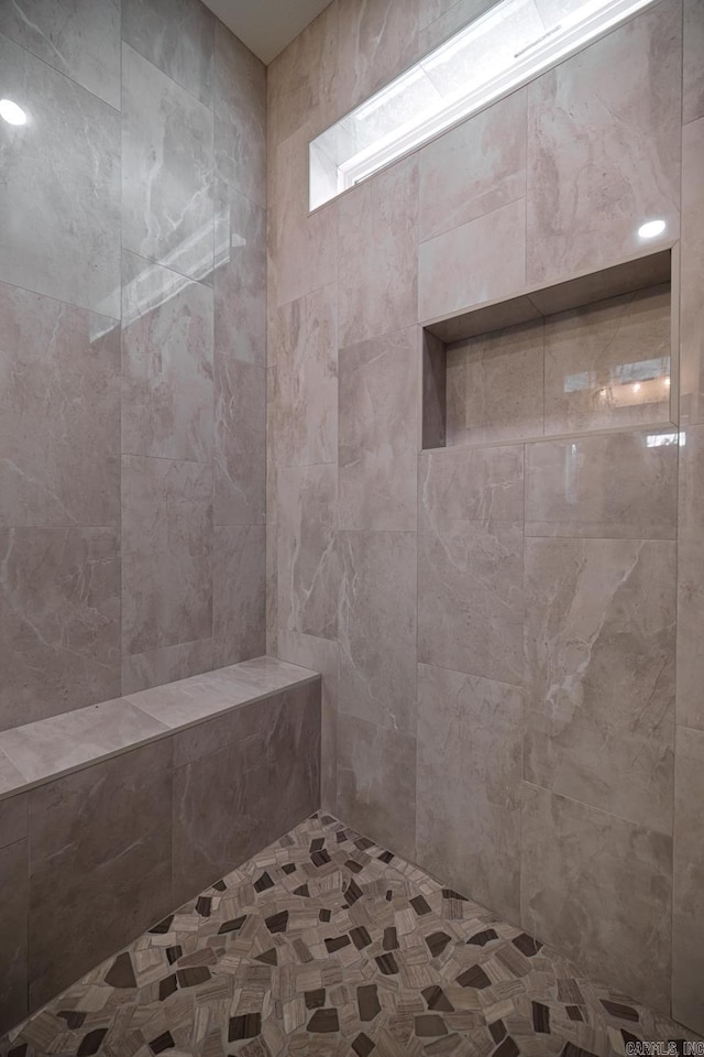 60 Estrella Way, Hot Springs Village, AR 71909 - full bathroom featuring tiled shower